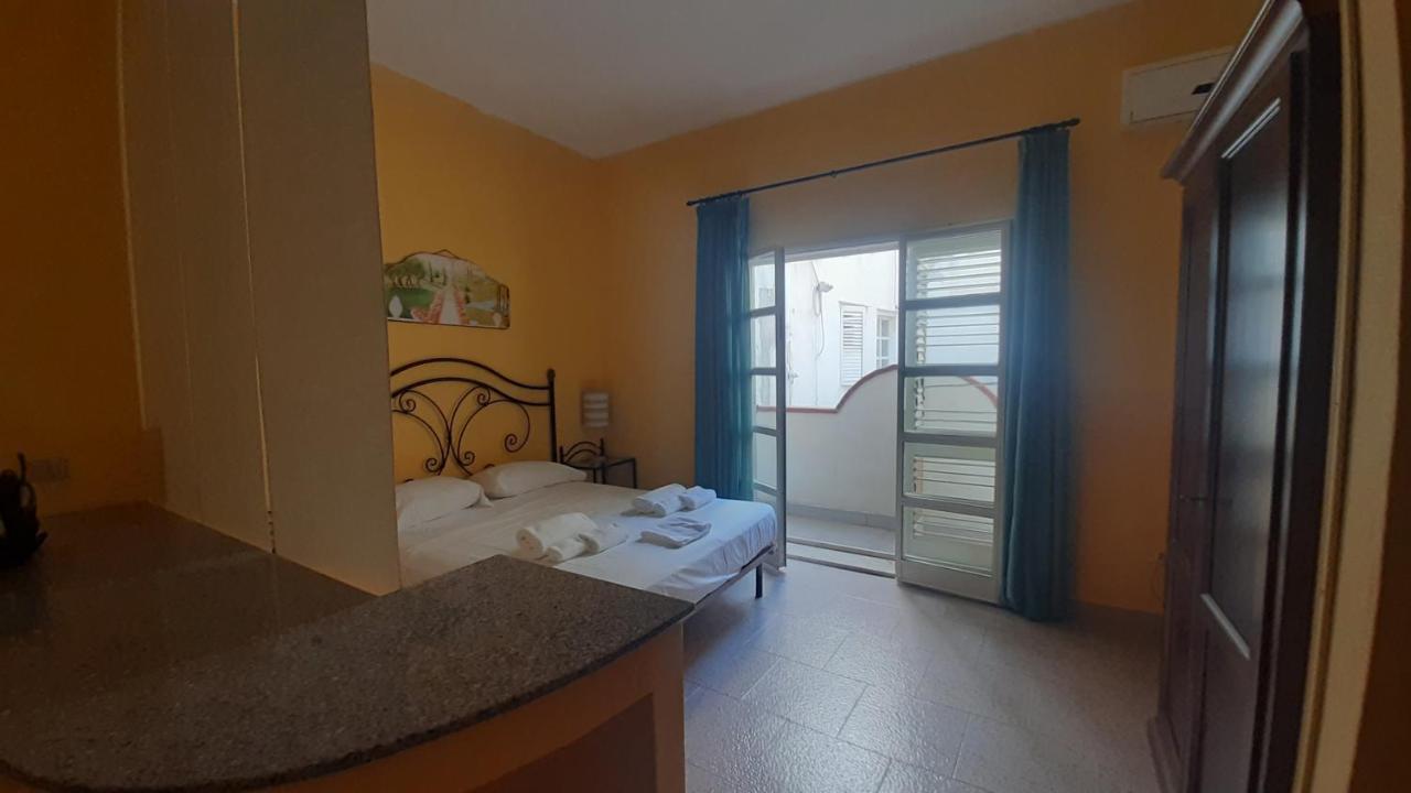 Il Mare Di Ortigia Aparthotel Сиракуза Стая снимка